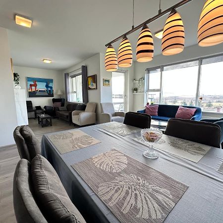 Modern 2 Bedroom Apartment In Kopavogur Reykjavik Exterior photo